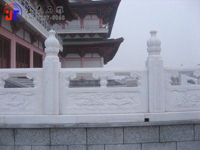 寺庙汉白玉石雕栏杆